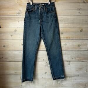 Levi's Wedgie Straight Jeans with Frayed Hem size 26